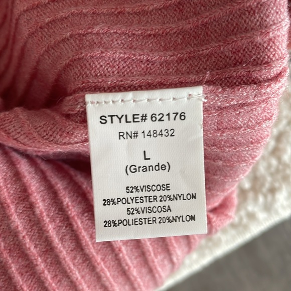 Pink Lily skirt with slit - Picture 3 of 4